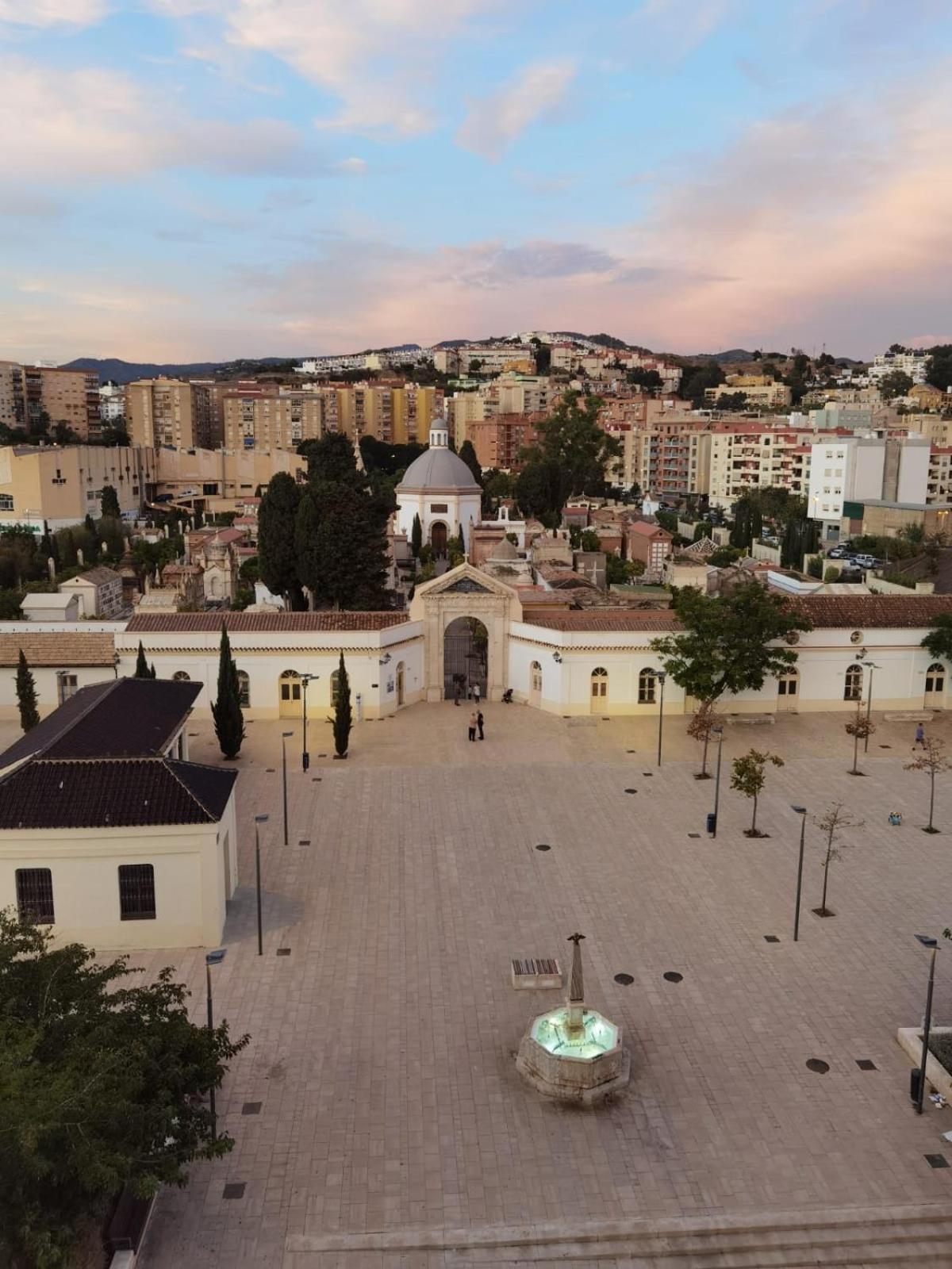 Malaga Prime Location - Stylish Apartment With Free Wifi, Free Parking, Steps From The Historic Center ภายนอก รูปภาพ